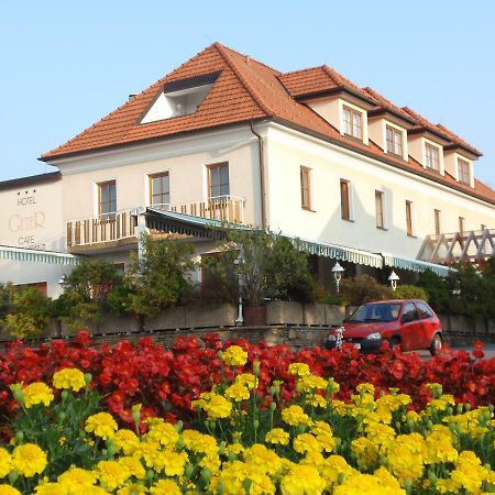 Hotel Geier Bad Schönau 外观 照片